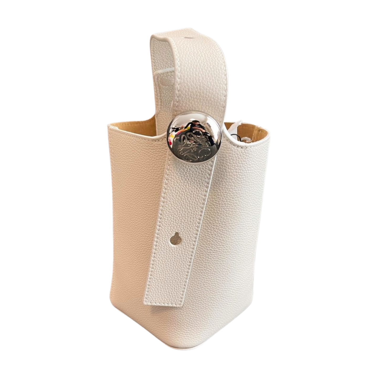 LOEWEバケットバッグホワイト